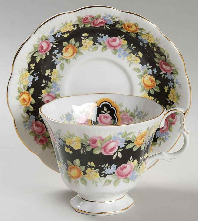 Garland Series Footed Cup & Saucer Set by Royal Albert-1