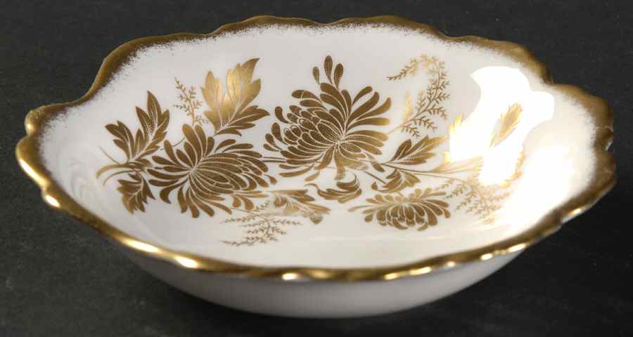 Golden Glory Shell Shaped Dish by Royal Albert-1