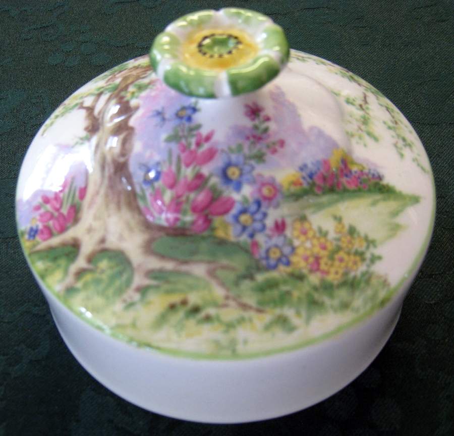 Greenwood Tree (Green Trim) Round Box & Lid by Royal Albert-1