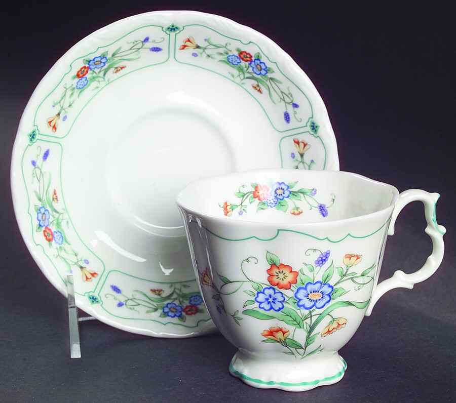 Hamlyn Footed Cup & Saucer Set by Royal Albert-1