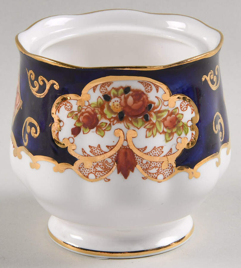 Heirloom (Bone China Stamp) Marmalade No Lid by Royal Albert-1