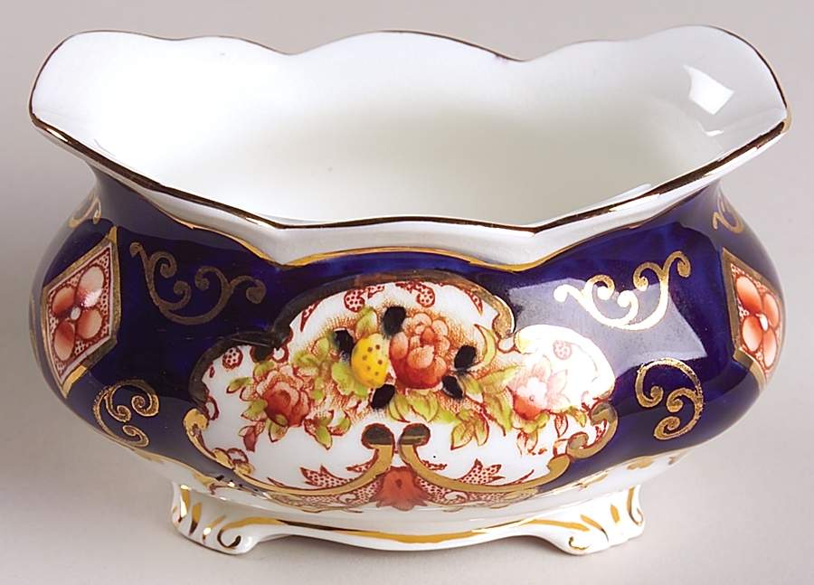 Heirloom (Bone China Stamp) Mini Open Sugar Bowl by Royal Albert-1