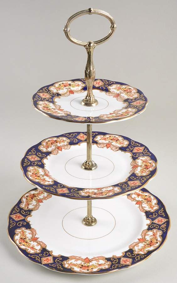 Heirloom (Bone China Stamp) 3-Tiered Serving Tray (DP, SP, BB) by Royal Albert-1