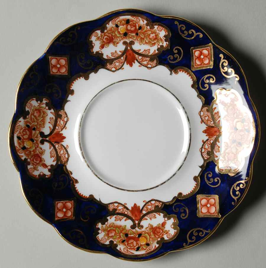 Heirloom (Bone China Stamp) Underplate for Gravy Boat by Royal Albert-1