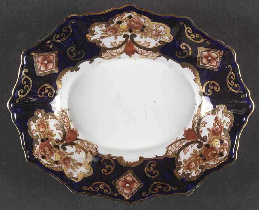 Heirloom (Bone China Stamp) Oval Sweet Meat Dish by Royal Albert-1