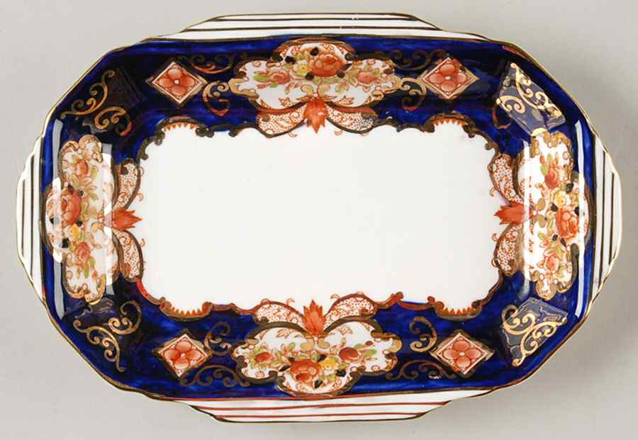 Heirloom (Bone China Stamp) 7" Rectangular Sweet Meat by Royal Albert-1