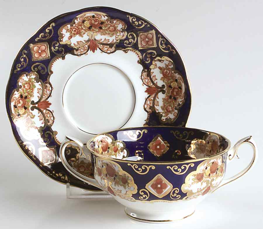 Heirloom (Bone China Stamp) Footed Cream Soup Bowl & Saucer Set by Royal Albert-1