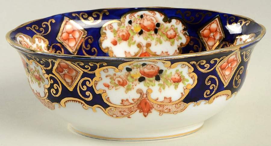 Heirloom (Crown China Stamp, SCALLOPED) Open Sugar Bowl by Royal Albert-1