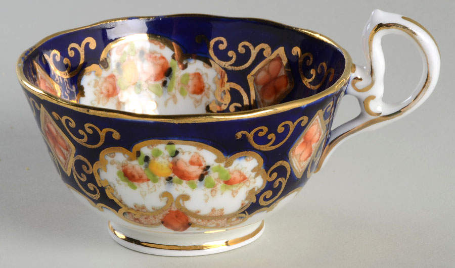 Heirloom (Crown China Stamp, SCALLOPED) Footed Cup by Royal Albert-1