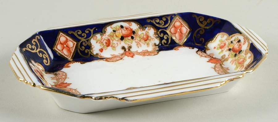 Heirloom (Crown China Stamp, SCALLOPED) 7" Rectangular Sweet Meat by Royal Albert-1
