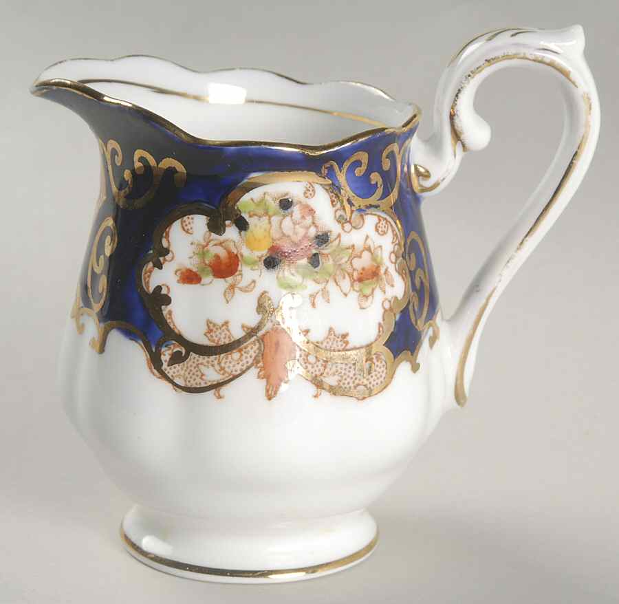 Heirloom (Crown China Stamp, SCALLOPED) Mini Creamer by Royal Albert-1