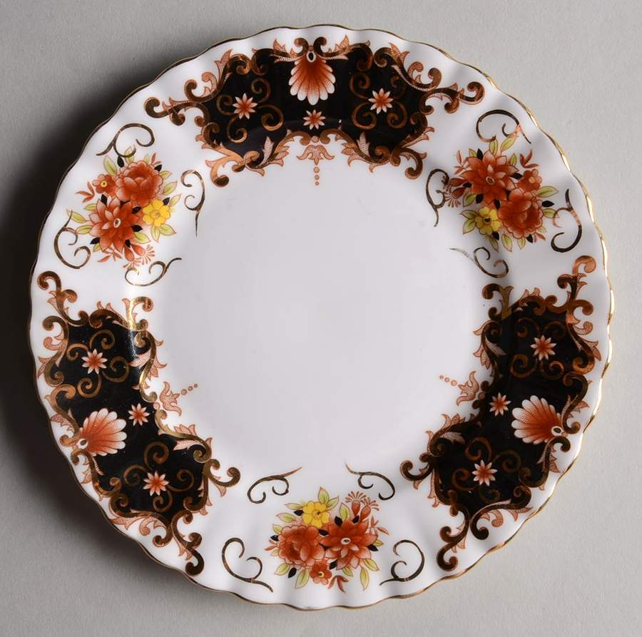 Heritage Bread & Butter Plate by Royal Albert-1