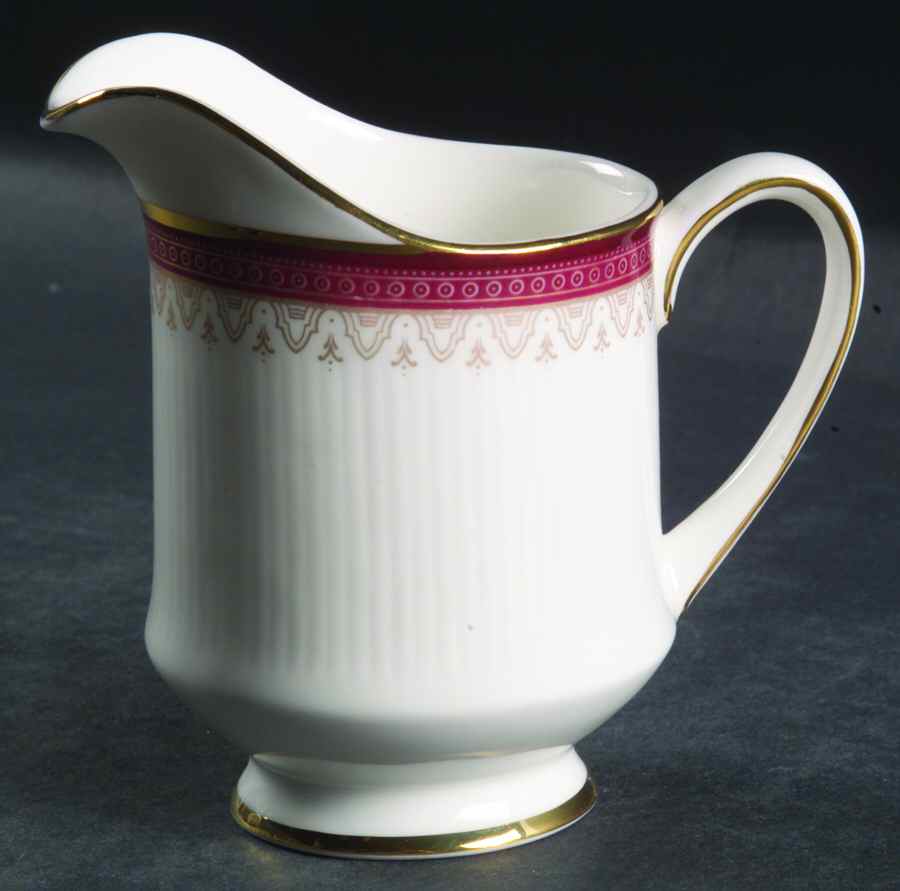Holyrood Mini Creamer by Royal Albert-1