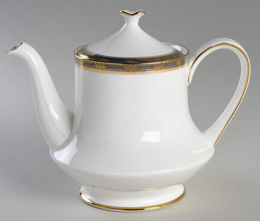 Iona Teapot & Lid by Royal Albert-1