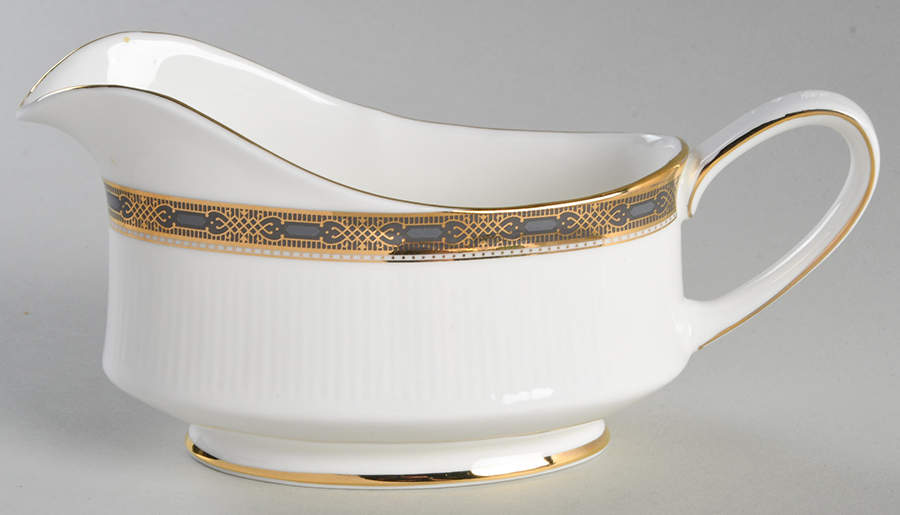 Iona Gravy Boat by Royal Albert-1