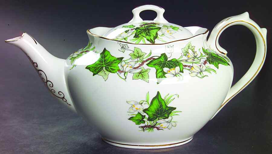 Ivy Lea Small Teapot & Lid by Royal Albert-1