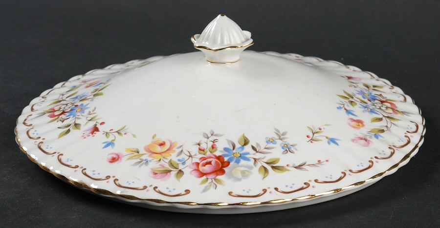 Jubilee Rose Lid for Round Vegetable by Royal Albert-1