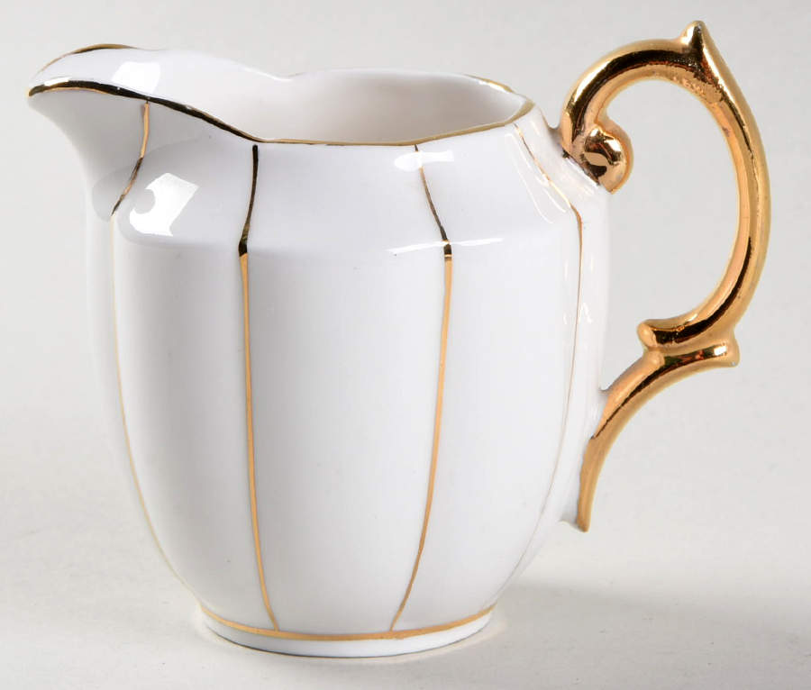 Kent Mini Creamer by Royal Albert-1