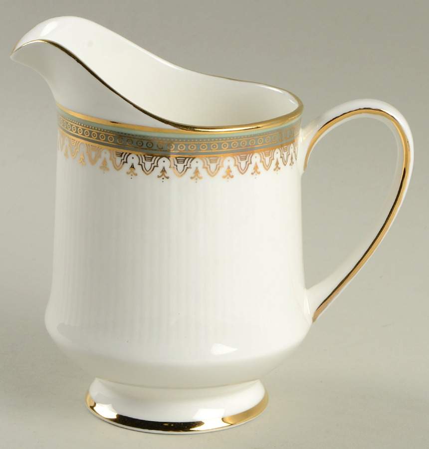 Kensington Creamer by Royal Albert-1