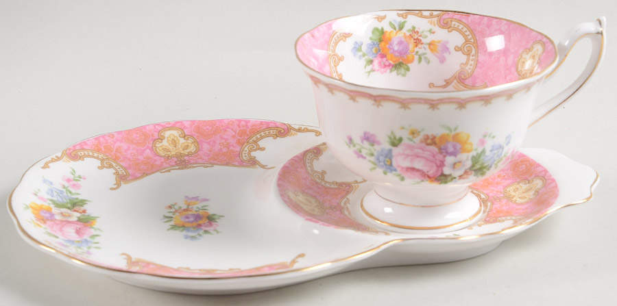 Lady Carlyle Snack Plate & Cup Set by Royal Albert-1