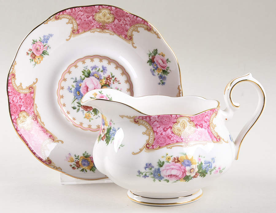 Lady Carlyle Round Gravy Boat & Underplate by Royal Albert-1