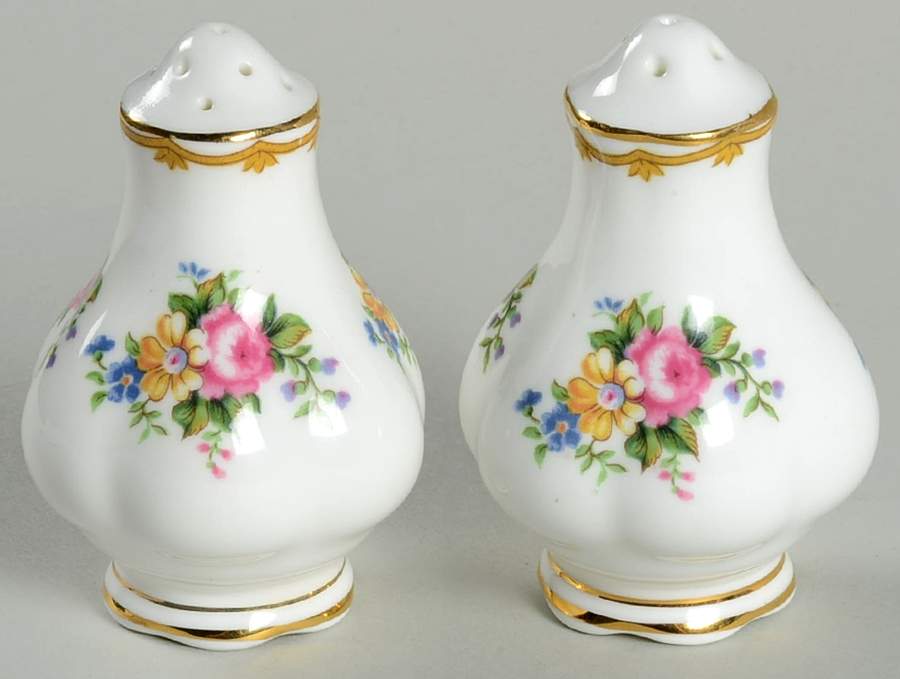 Lady Carlyle Salt & Pepper Set by Royal Albert-1