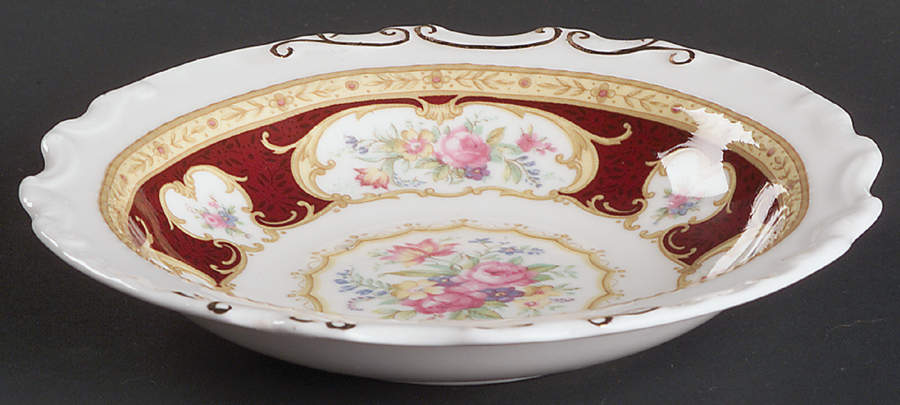 Lady Hamilton Round Sweet Meat Dish by Royal Albert-1