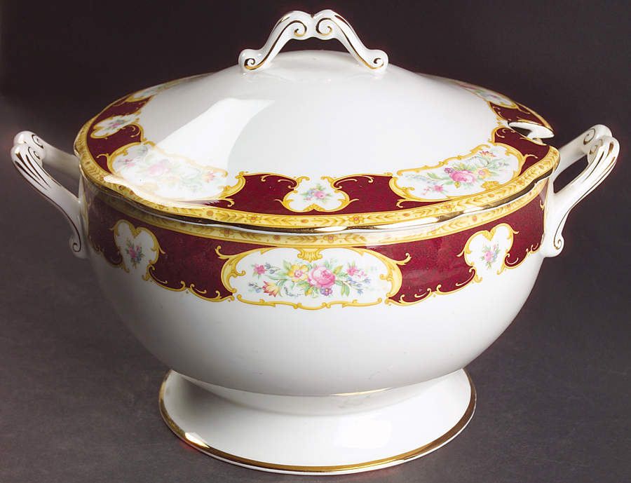 Lady Hamilton Tureen &  Lid by Royal Albert-1