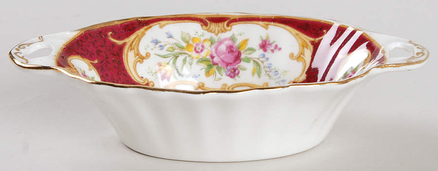 Lady Hamilton Oval Sweet Meat Dish by Royal Albert-1