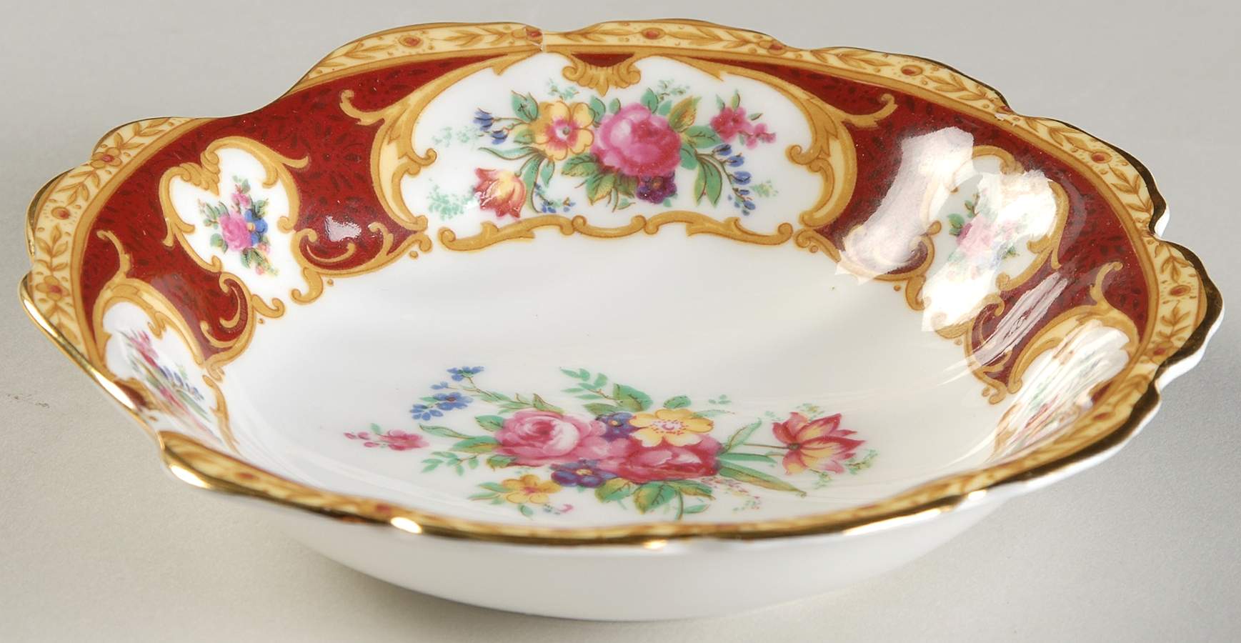 Lady Hamilton 5" Round Sweet Meat by Royal Albert-1