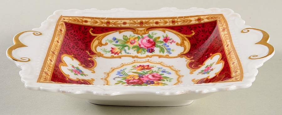 Lady Hamilton 7" Bon Bon by Royal Albert-1