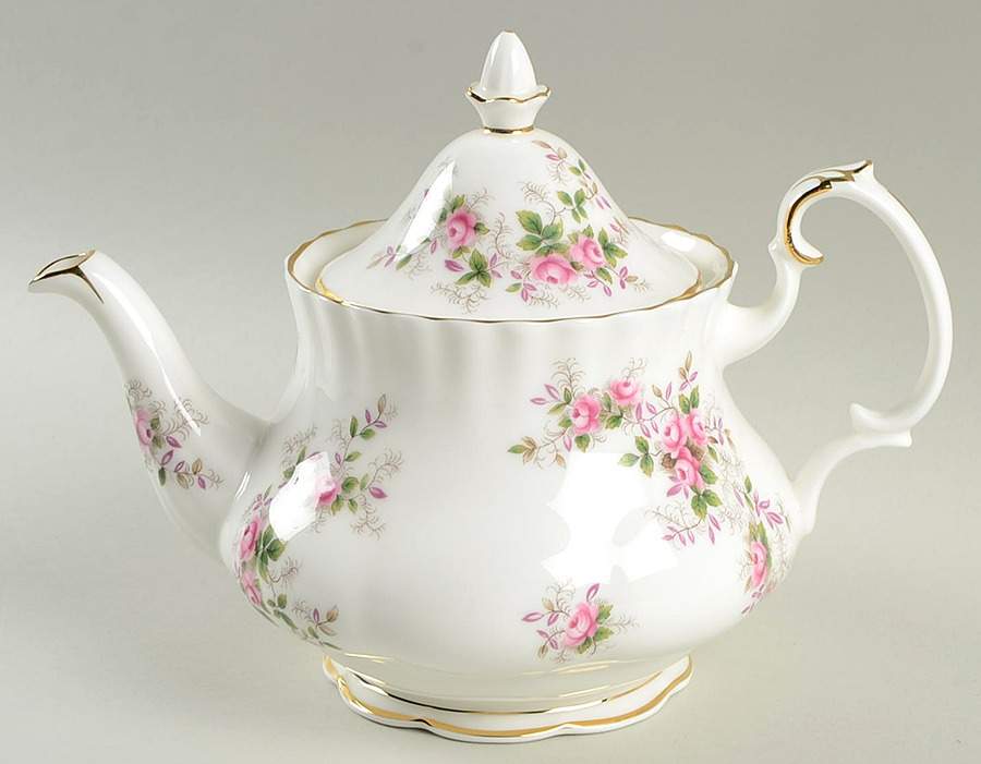 Lavender Rose Small Teapot & Lid by Royal Albert-1