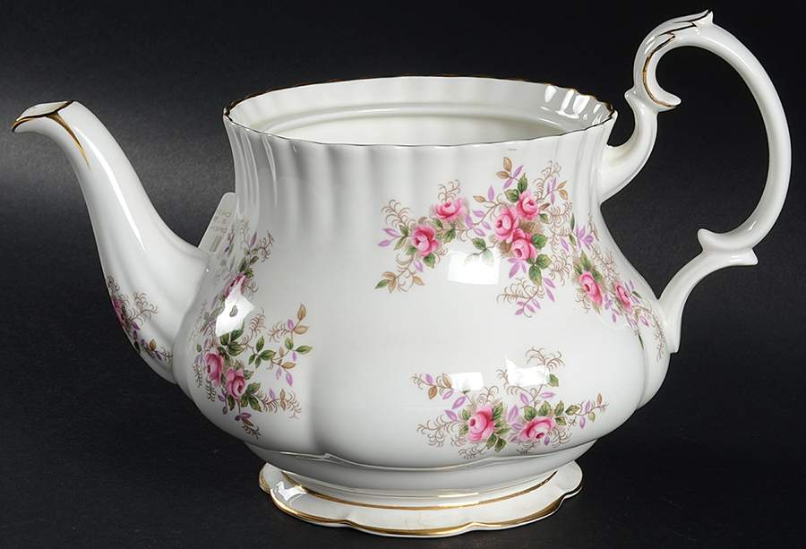 Lavender Rose Teapot No Lid by Royal Albert-1