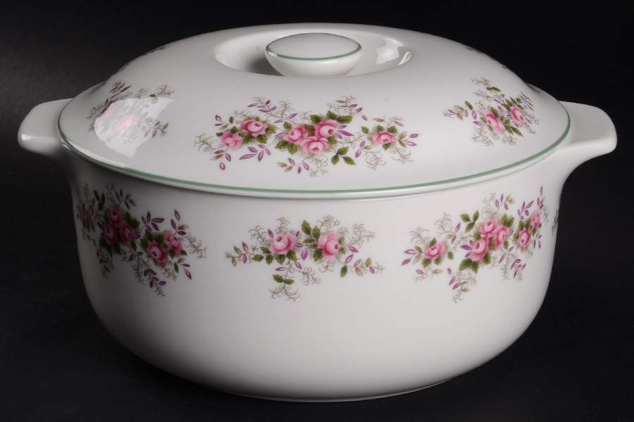 Lavender Rose 3 Quart Round Covered Casserole by Royal Albert-1