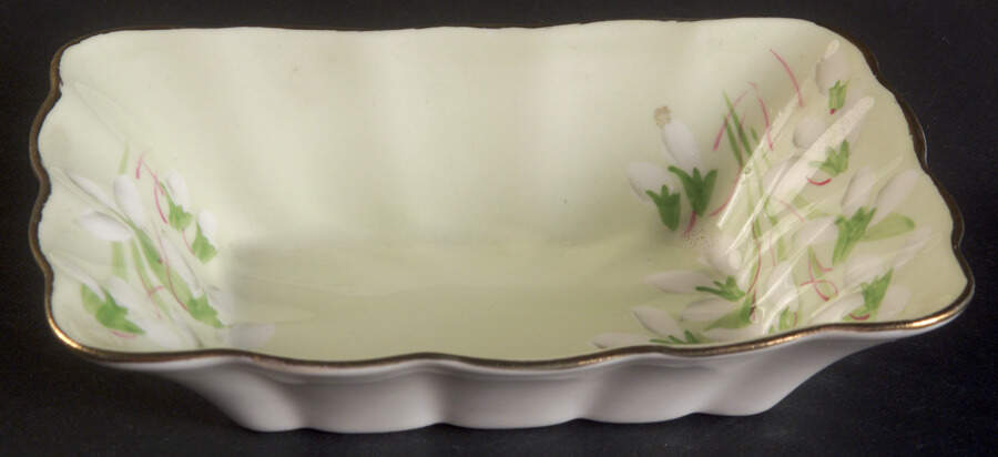 Laurentian Snowdrop Pale Green 5" Rectangular Sweet Meat by Royal Albert-1
