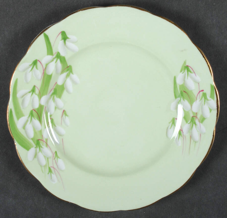 Laurentian Snowdrop Pale Green Dessert/Pie Plate by Royal Albert-1