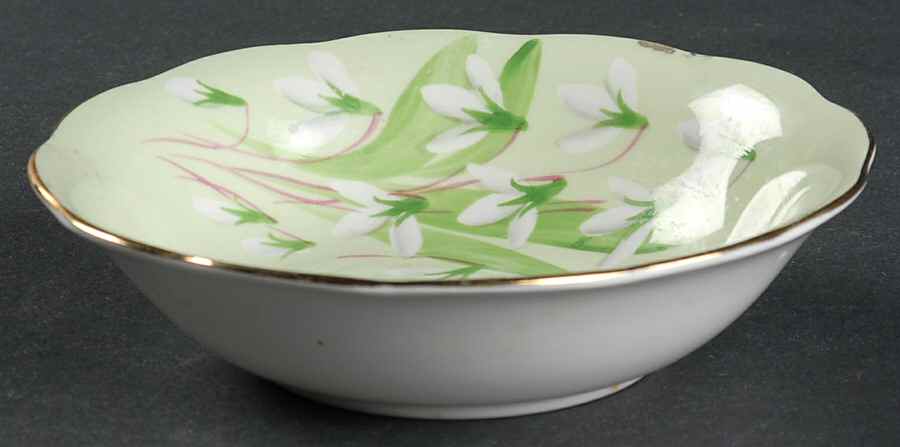 Laurentian Snowdrop Pale Green Fruit/Dessert (Sauce) Bowl by Royal Albert-1