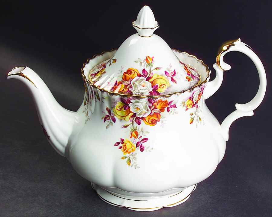 Lenora Teapot & Lid by Royal Albert-1