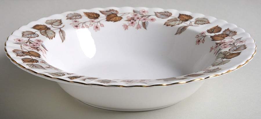 Linden Lea (Montrose) Rim Soup Bowl by Royal Albert-1