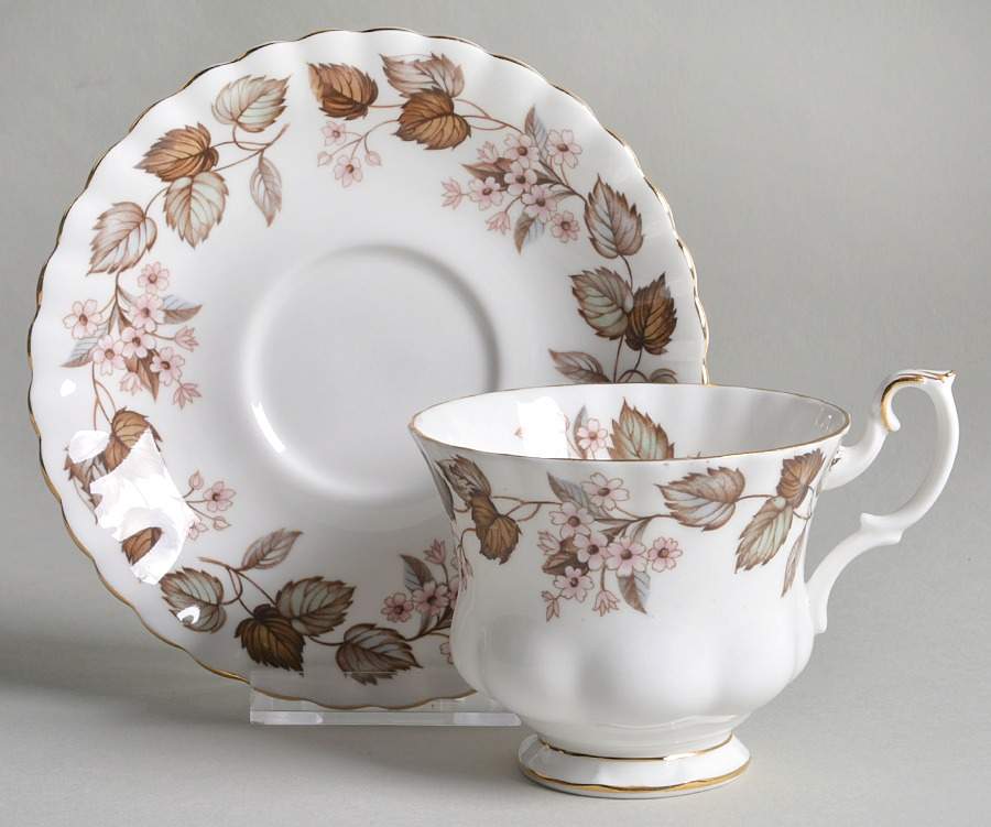 Linden Lea (Montrose) Footed Cup & Saucer Set by Royal Albert-1