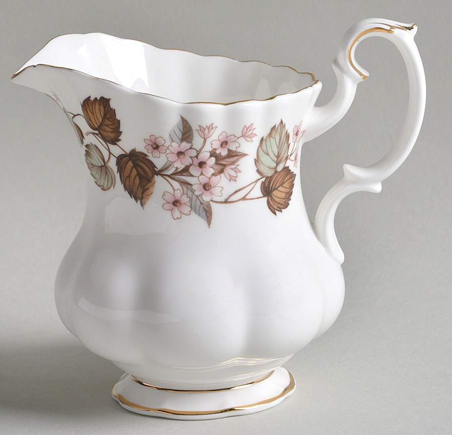 Linden Lea (Montrose) Creamer by Royal Albert-1