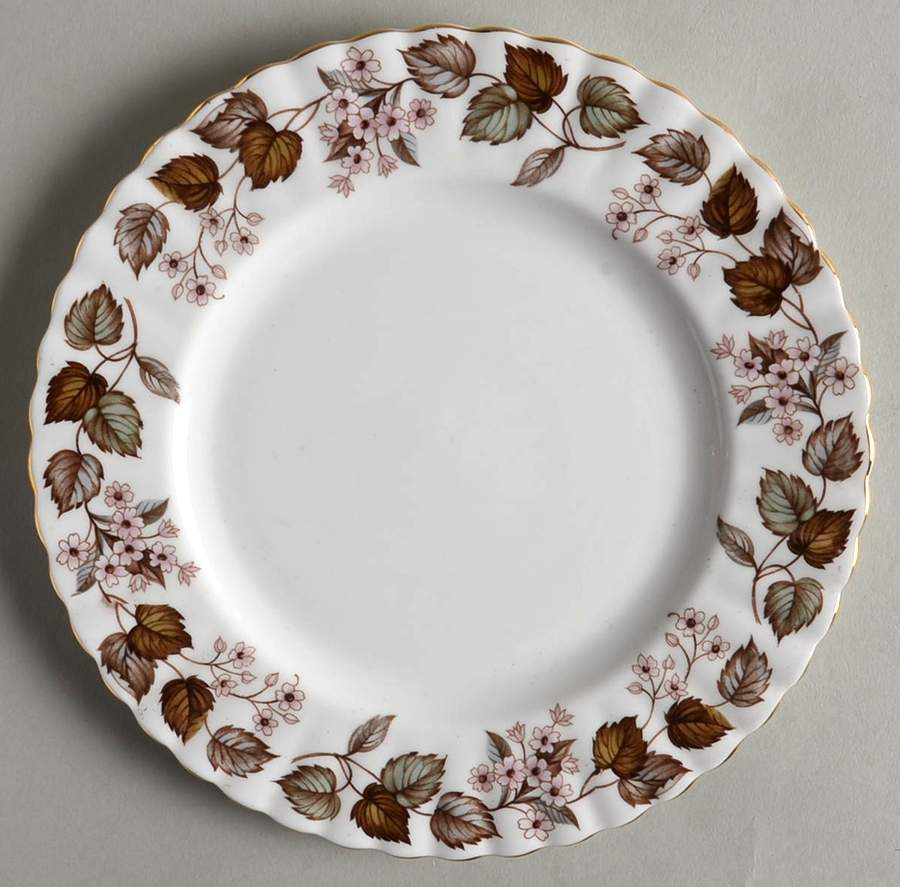 Linden Lea (Montrose) Salad Plate by Royal Albert-1