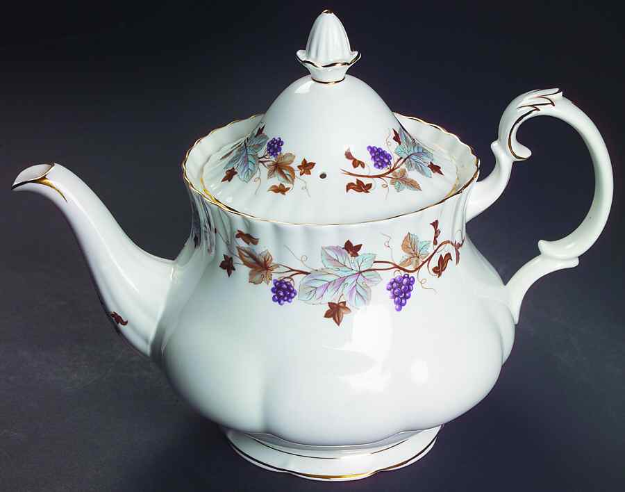 Lorraine Teapot & Lid by Royal Albert-1