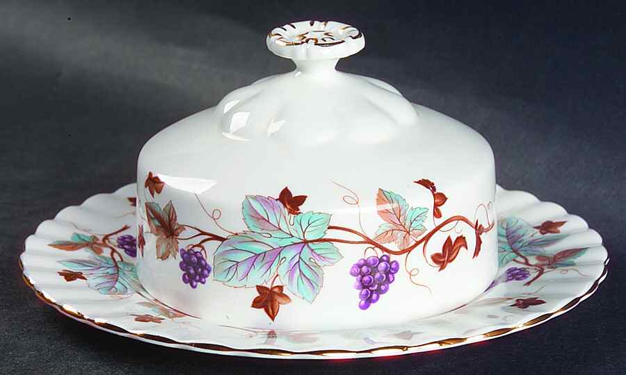 Lorraine Round Covered Butter by Royal Albert-1
