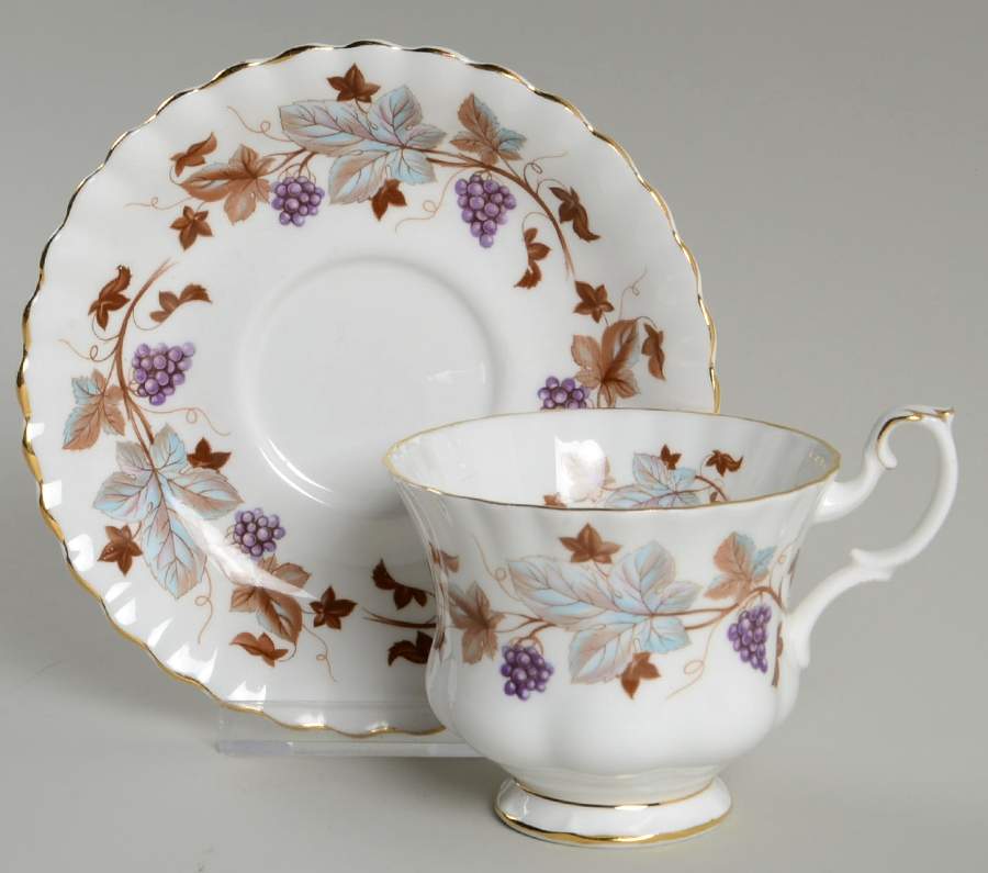 Lorraine Footed Cup & Saucer Set by Royal Albert-1
