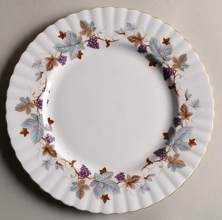 Lorraine Luncheon Plate by Royal Albert-1