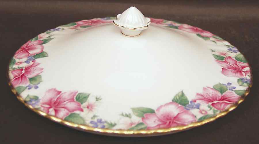 Lydia Lid for Round Vegetable by Royal Albert-1