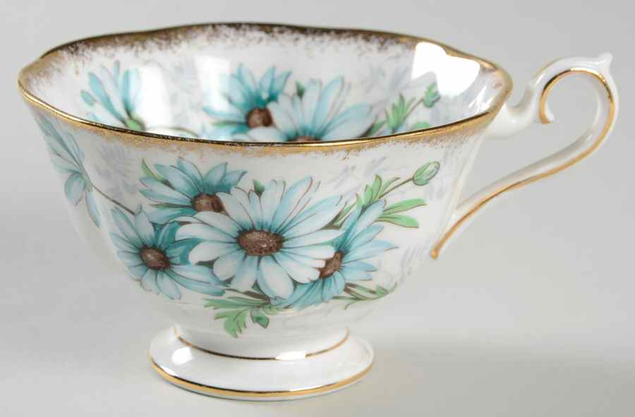Marguerite (Hampton Shape) Footed Cup by Royal Albert-1