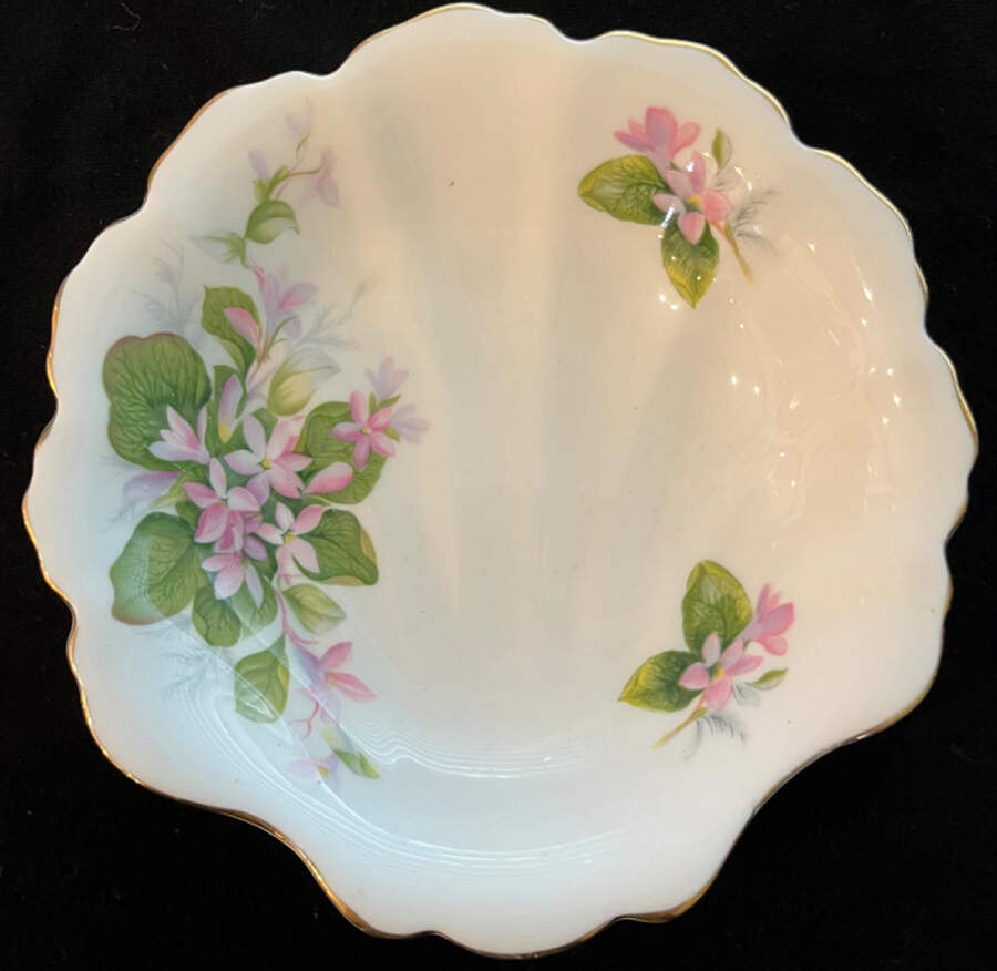 Mayflower Shell Shaped Dish by Royal Albert-1