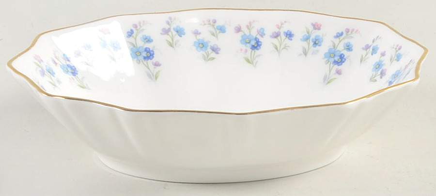 Memory Lane 5" Round Sweet Meat Dish by Royal Albert-1